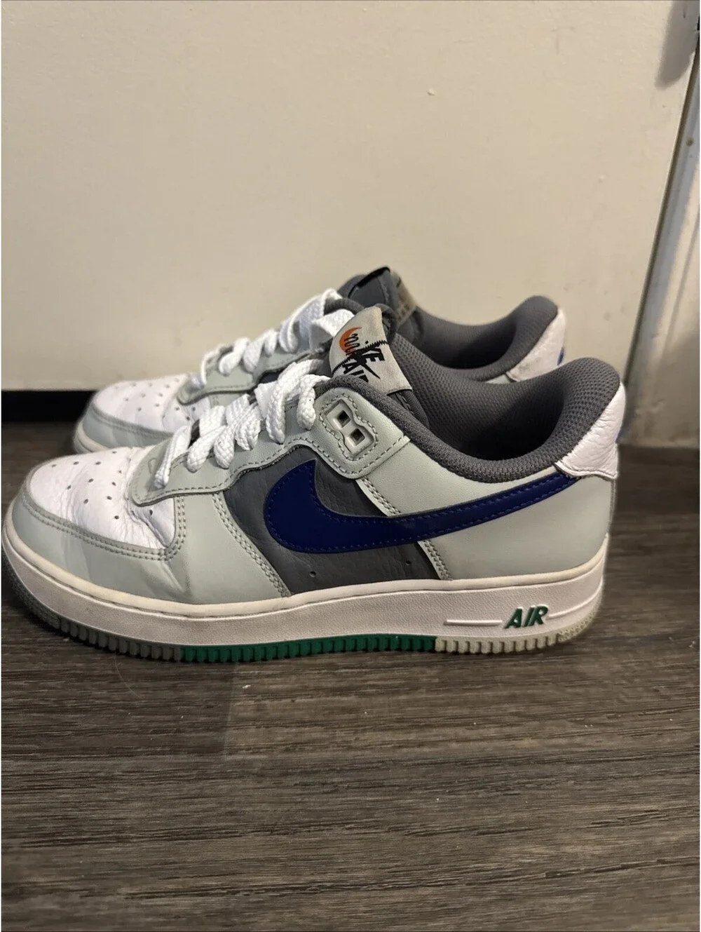 Nike product pair